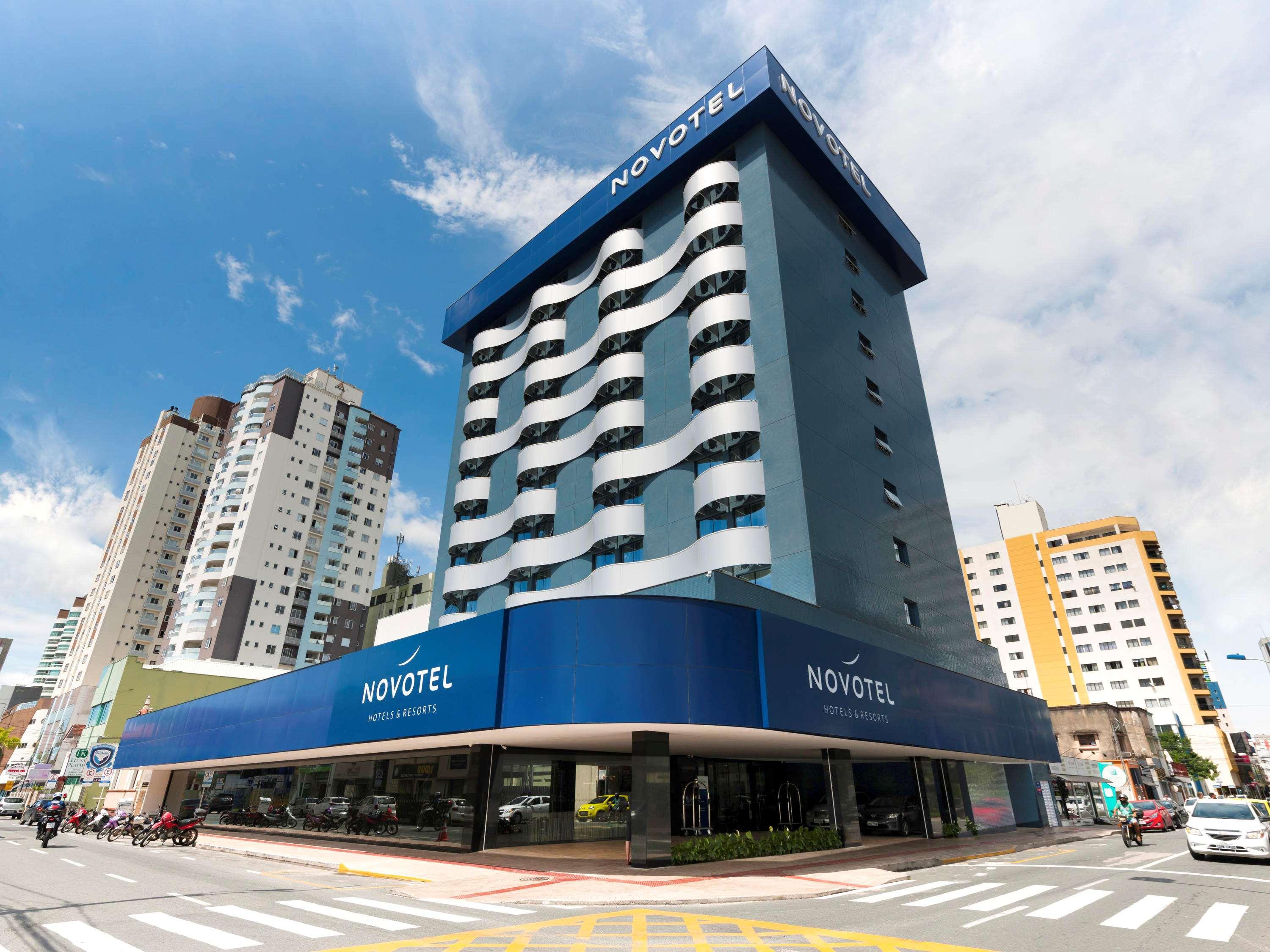 Novotel 이타자이 외부 사진